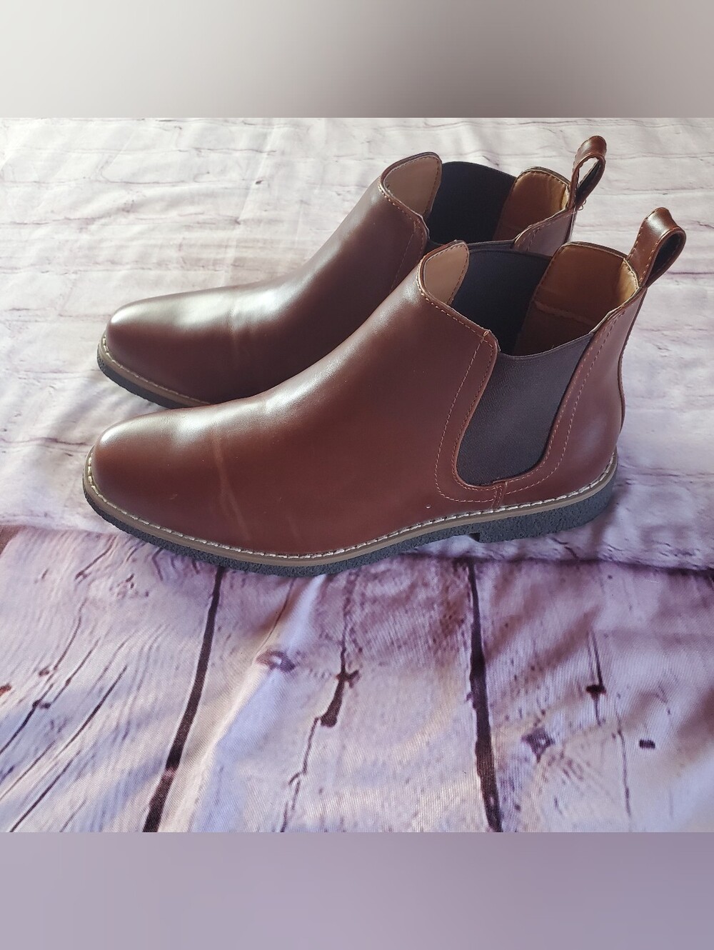 DEER STAGS Rockland Round Toe Chelsea Boots In Redwood Slip-on Office Career 6M